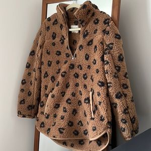 Abercrombie & Fitch leopard pullover